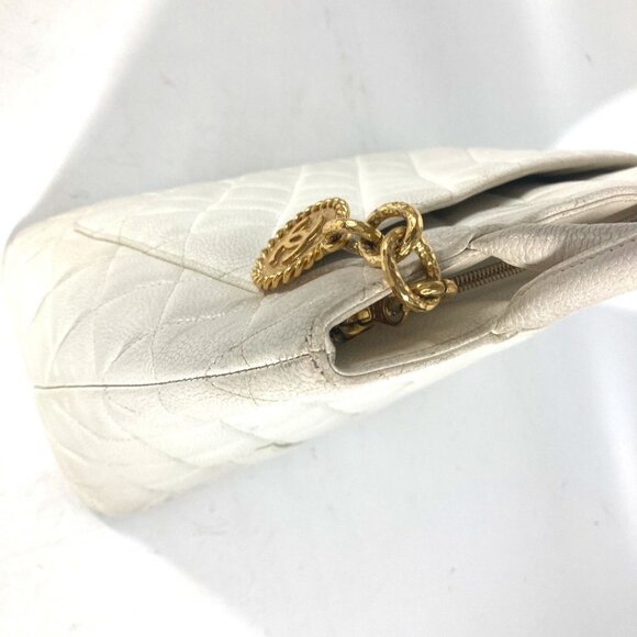 CHANEL White Caviar Leather Logo Shoulder Bag - Picture 10 of 16